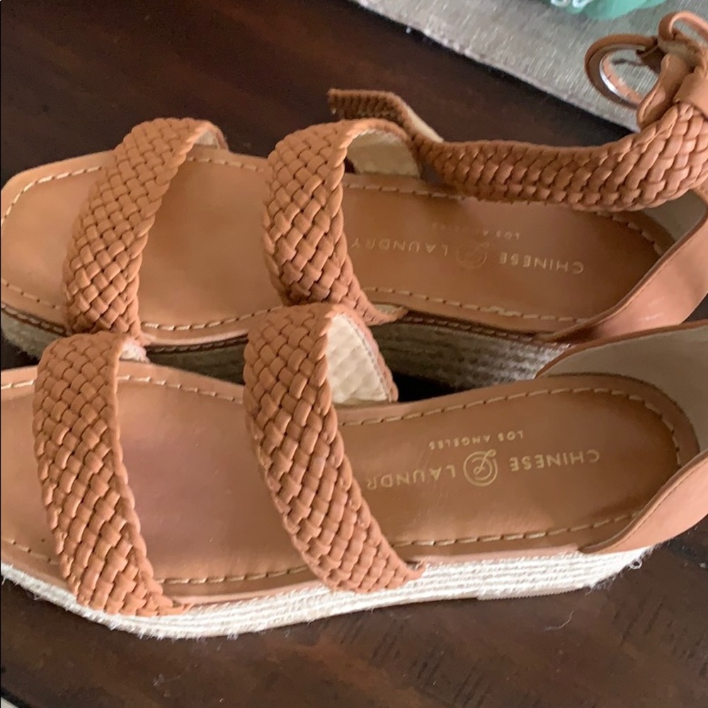 Platform sandals - Picture 2 of 2